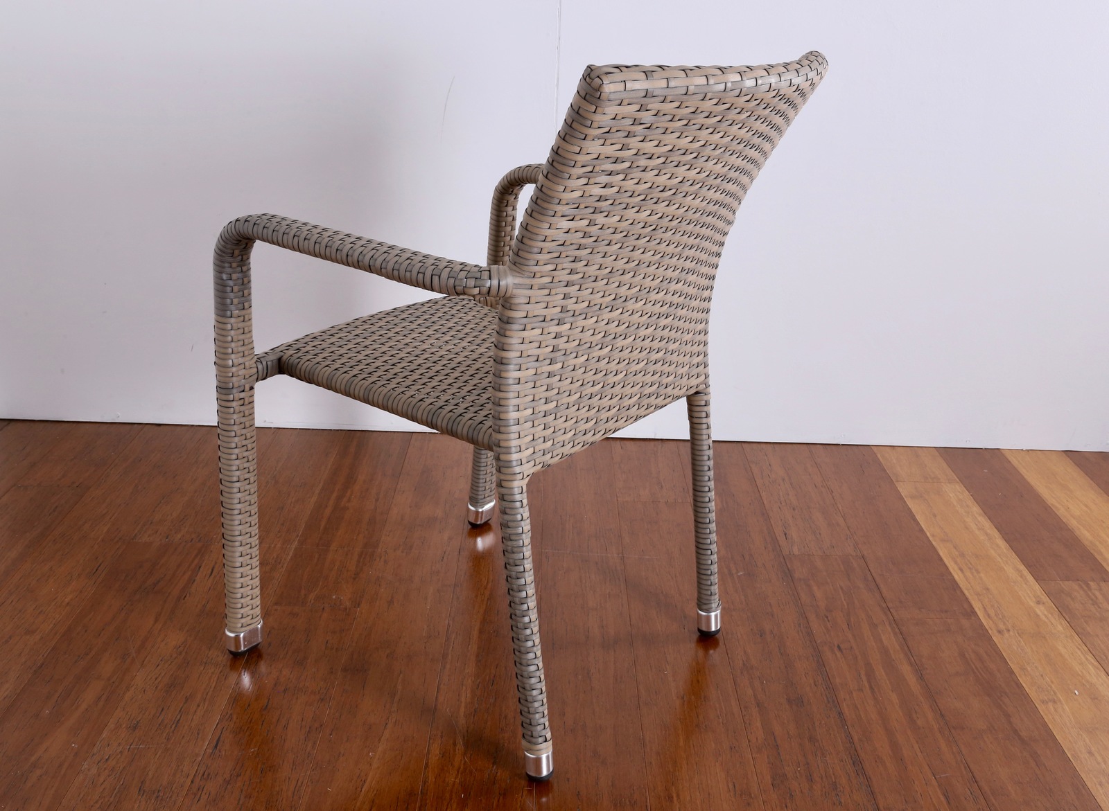 rattan dining room arm chairs